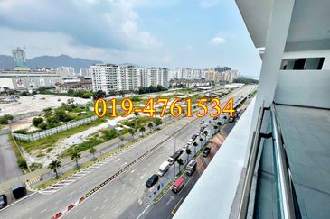 Queens Residences @ Queens Waterfront