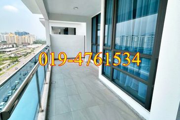 Queens Residences @ Queens Waterfront