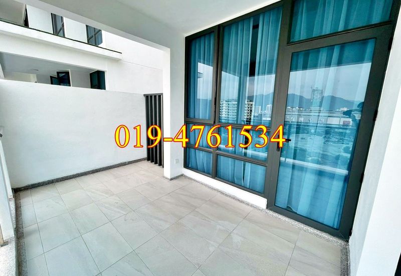 Queens Residences @ Queens Waterfront