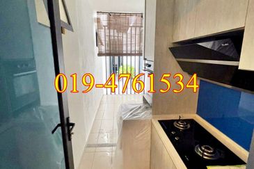 Queens Residences @ Queens Waterfront