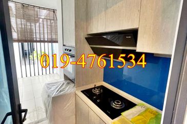 Queens Residences @ Queens Waterfront