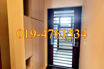 Queens Residences @ Queens Waterfront