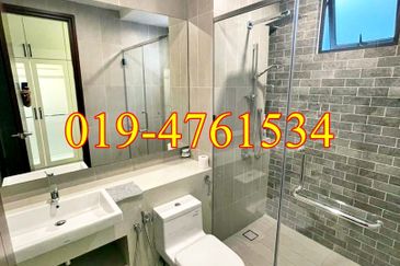 Queens Residences @ Queens Waterfront