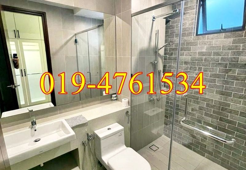 Queens Residences @ Queens Waterfront