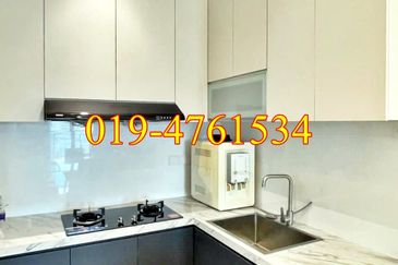 Queens Residences @ Queens Waterfront