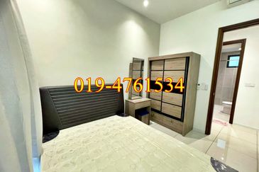 Queens Residences @ Queens Waterfront