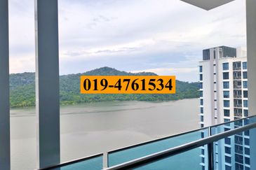 Queens Residences @ Queens Waterfront