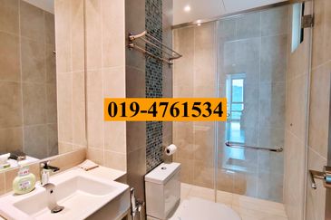 Queens Residences @ Queens Waterfront