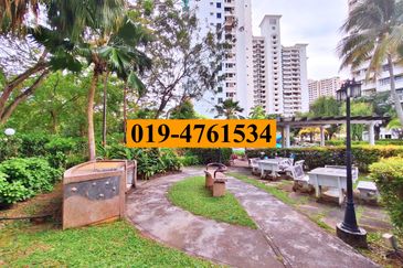 Marina Bay Condominium