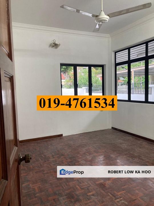 1 Storey Semi Detached at LINTANG PANTAI JERJAK 4 in Bayan Lepas ( For Sale ), Penang, Batu Uban