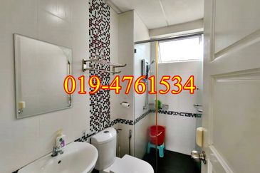 Coastal Tower, Ratu Mutiara