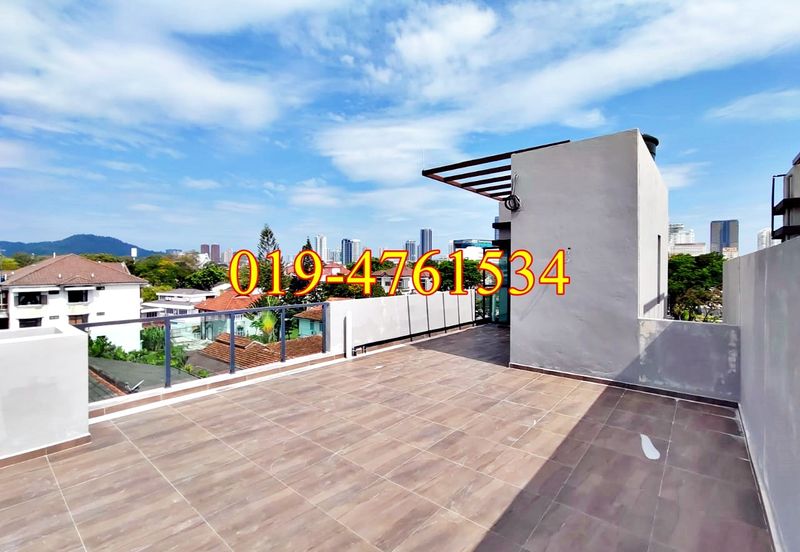 8 Babington Residence