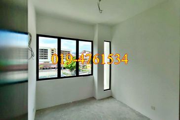 8 Babington Residence