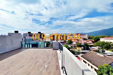 8 Babington Residence