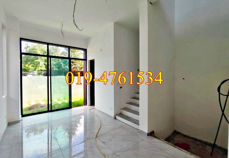 8 Babington Residence