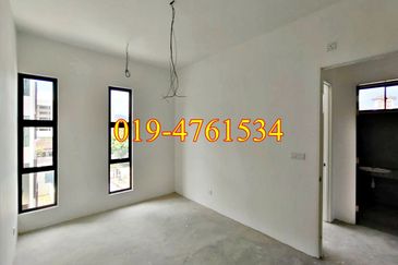 8 Babington Residence