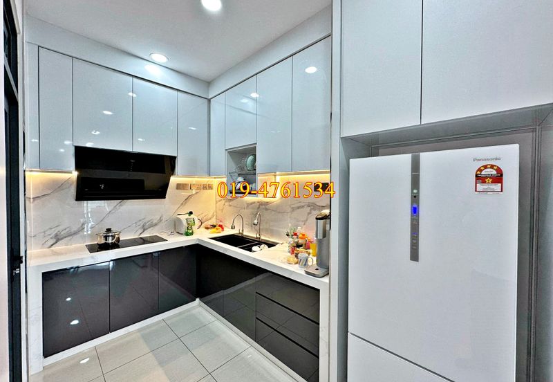 Queens Residences @ Queens Waterfront