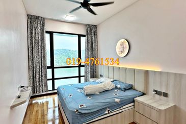 Queens Residences @ Queens Waterfront