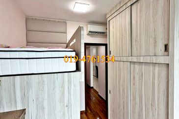 Queens Residences @ Queens Waterfront