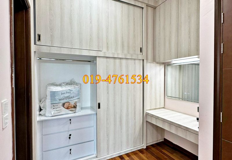 Queens Residences @ Queens Waterfront