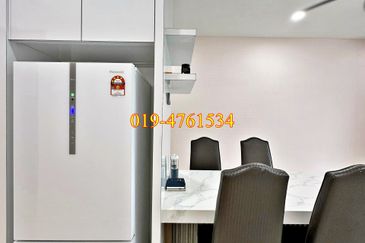 Queens Residences @ Queens Waterfront