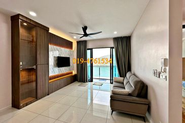 Queens Residences @ Queens Waterfront