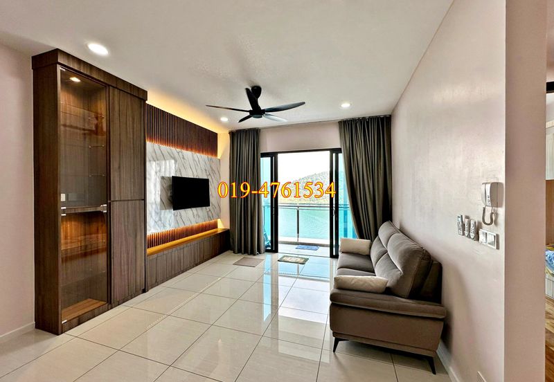 Queens Residences @ Queens Waterfront