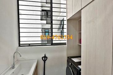 Queens Residences @ Queens Waterfront