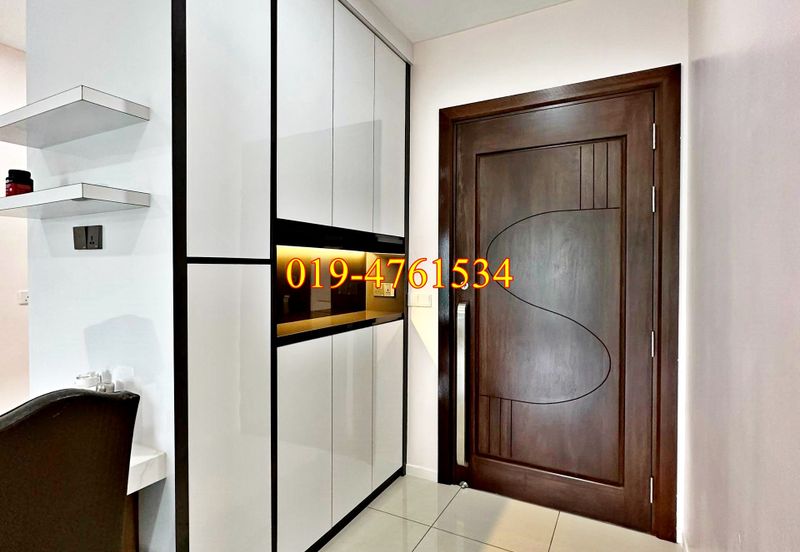 Queens Residences @ Queens Waterfront