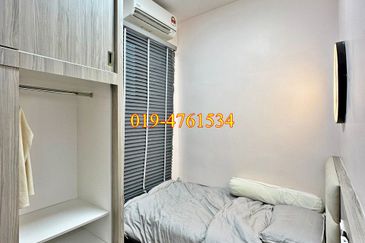 Queens Residences @ Queens Waterfront