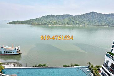 Queens Residences @ Queens Waterfront