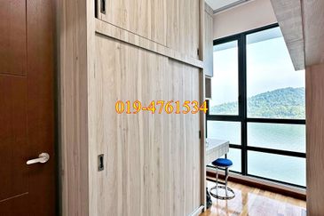 Queens Residences @ Queens Waterfront