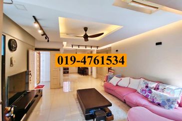 Twin Towers, Ratu Mutiara