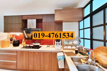 Twin Towers, Ratu Mutiara