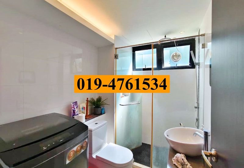 Twin Towers, Ratu Mutiara