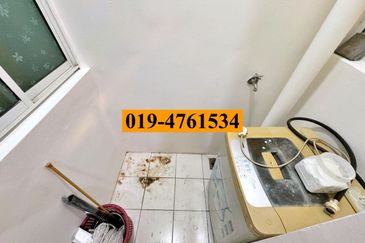 Arasia Perdana (The Clovers)