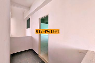 D'Zone Condominium @ Teluk Kumbar