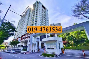 D'Zone Condominium @ Teluk Kumbar