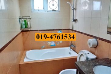 Greenlane Park Condominium