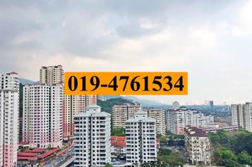 Greenlane Park Condominium