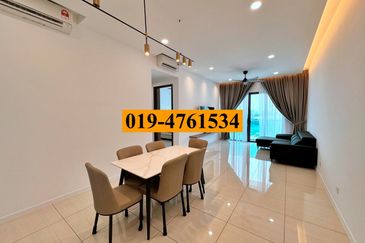 Queens Residences @ Queens Waterfront