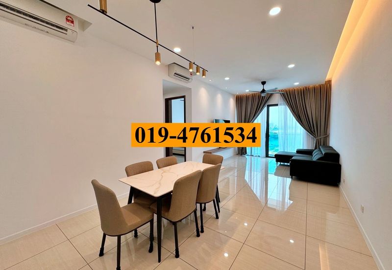 Queens Residences @ Queens Waterfront