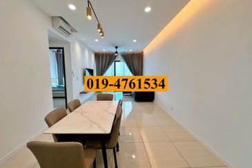 Queens Residences @ Queens Waterfront