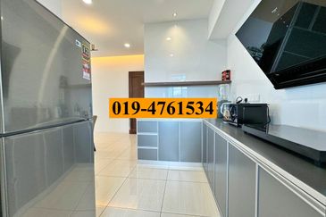 Queens Residences @ Queens Waterfront