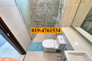 Queens Residences @ Queens Waterfront