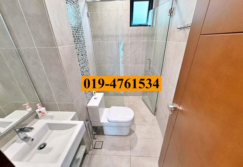 Queens Residences @ Queens Waterfront