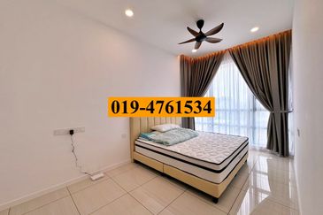 Queens Residences @ Queens Waterfront