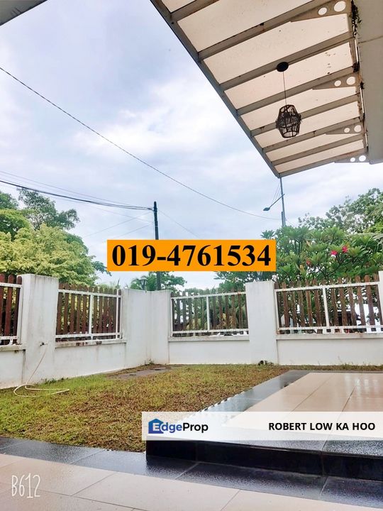 Beachfront Property : 3 Storey Detached at Teluk Kumbar ( For Sale ), Penang, Teluk Kumbar
