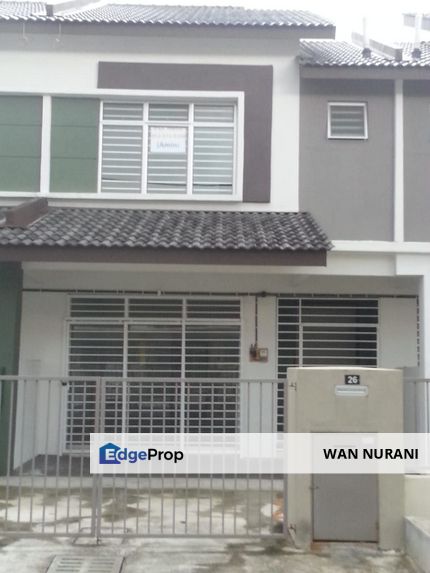 Nice Unit Double Storey House Taman Intan Baiduri,Salak Tinggi For Sale, Selangor, Sepang