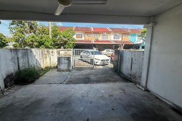 Jalan SP 8 @ Bandar Saujana Putra